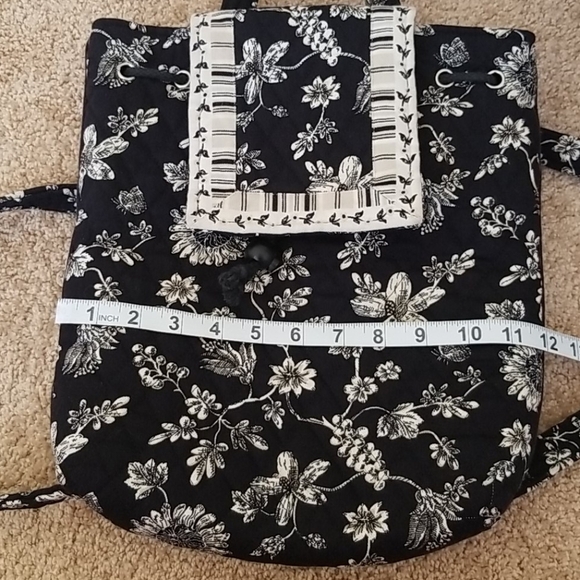 QUILTED KEEPERS Black Printed Backpack - Picture 7 of 8